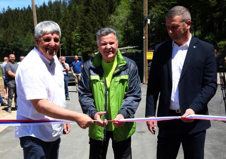 OTVORITEV DOVOZNE CESTE DO BIATLONSKEGA CENTRA 22 FOTO LJUBO VUKELIČ